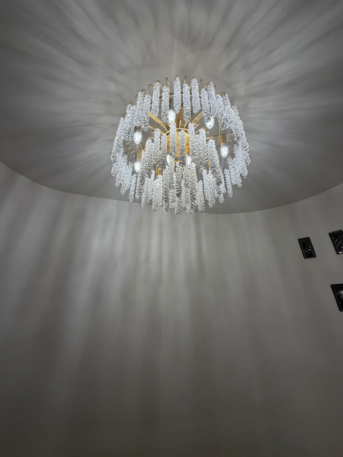 Residência Alto da Boa Vista — Lustre em Cascata de Cristal em Anel — Lustre em cascata de cristal em anel, ambientado
