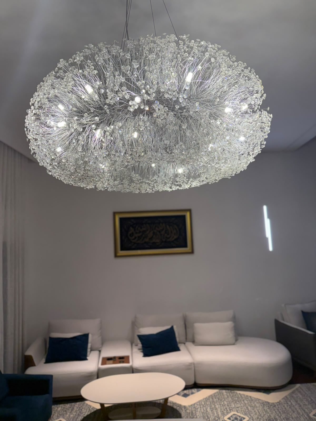 Residência Alto da Boa Vista — Lustre em Nuvem de Cristal