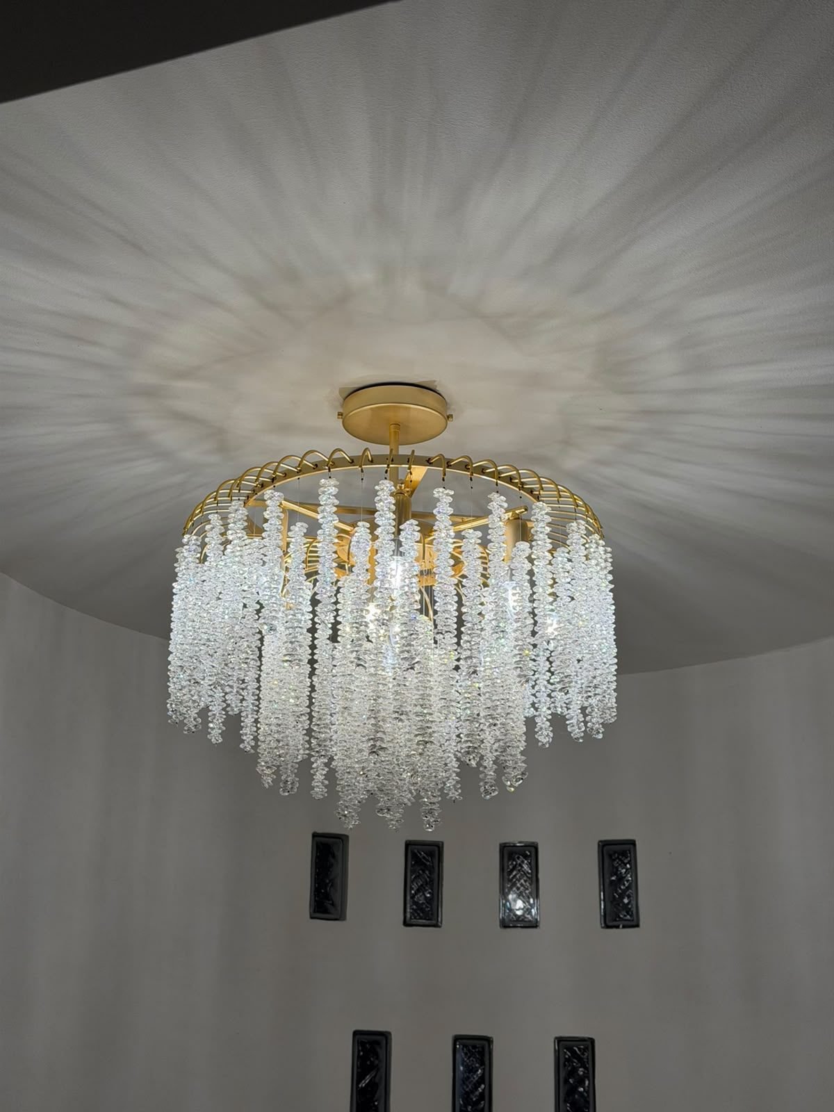 Residência Alto da Boa Vista — Lustre em Cascata de Cristal em Anel