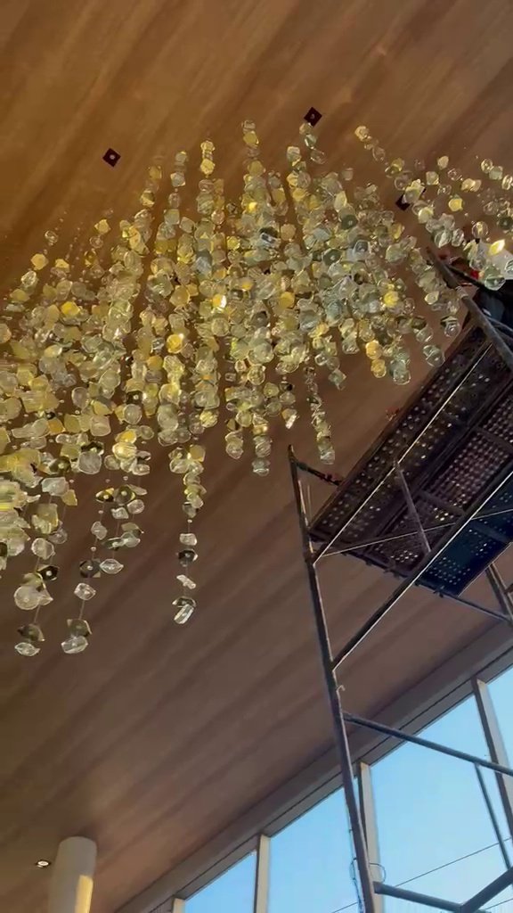 Casa Ibirapuera — Cascata sobre a Escada em Espiral — vídeo