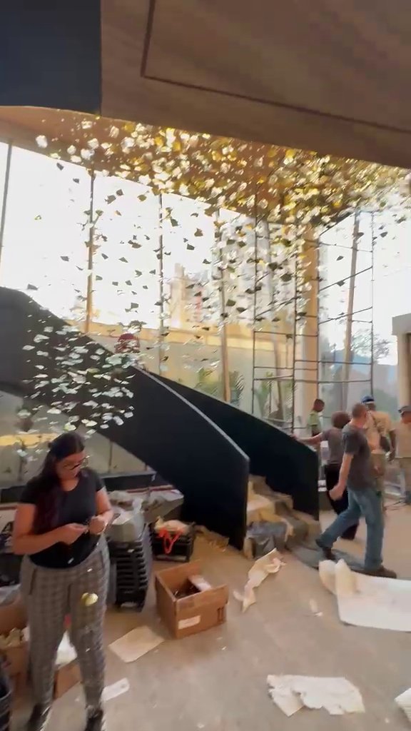 Casa Ibirapuera — Cascata sobre a Escada em Espiral — vídeo