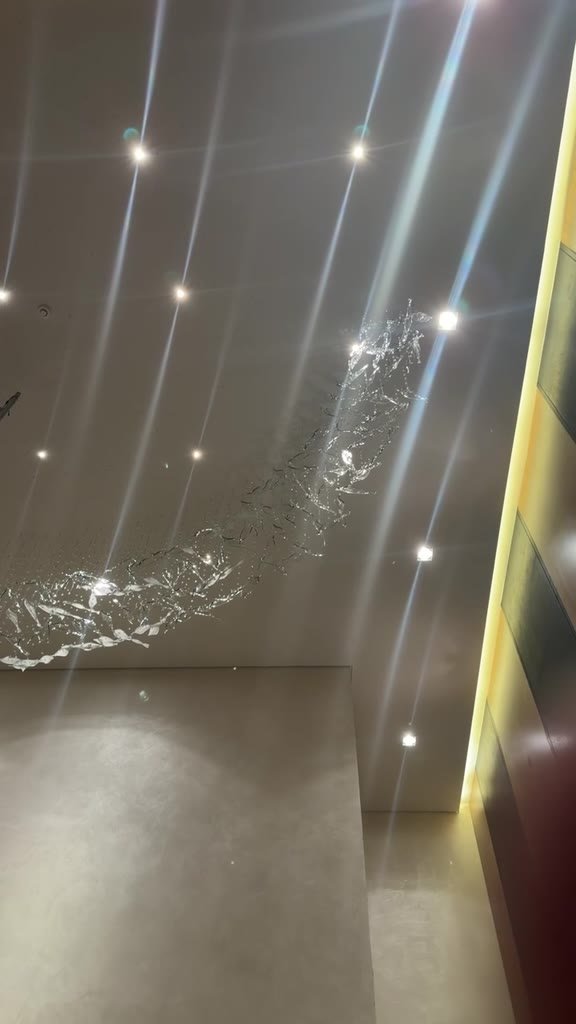 Casa Ibirapuera Torre 3 — Espiral de Folhas e Cristal no Lobby — vídeo
