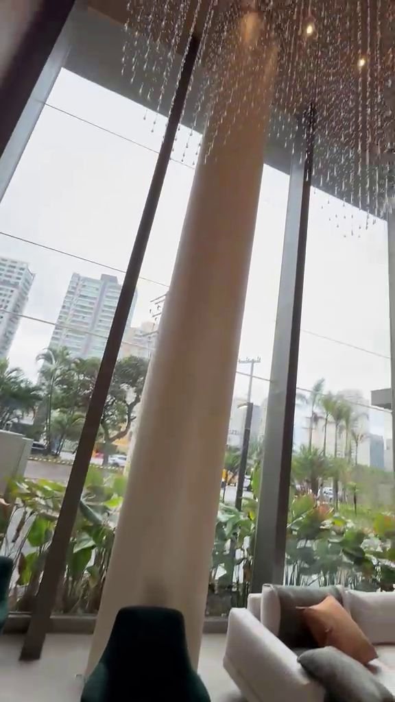 Cyrela Eden Park — Cascata de Cristal na Vidraçaria — vídeo